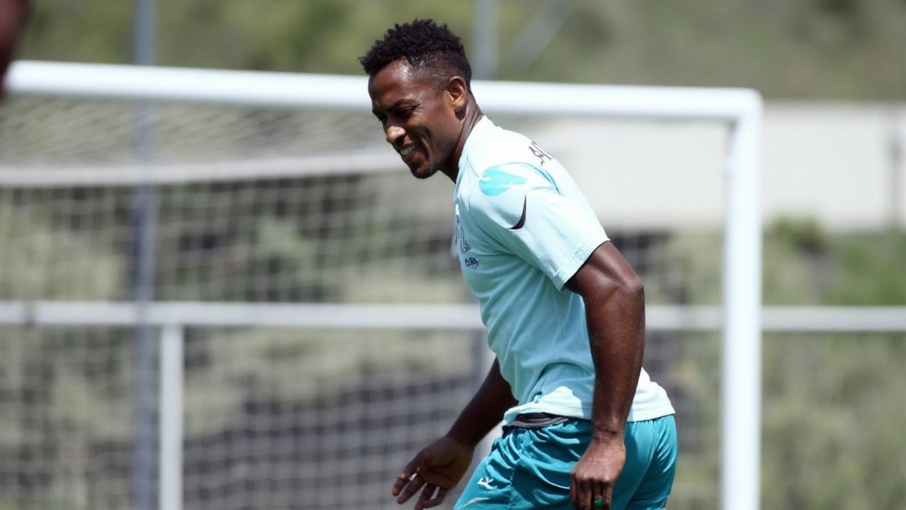 Lesão de Luis Sinisterra tira atacante do Cruzeiro da partida contra RB Bragantino
